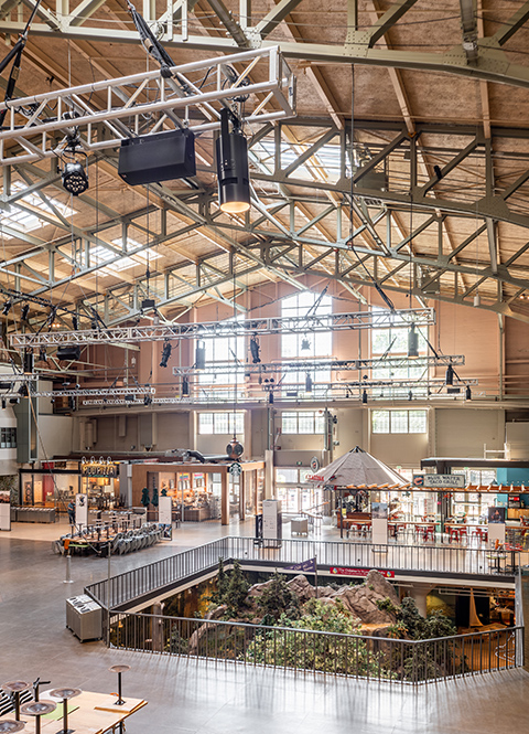 High-efficacy luminaires mean powerful illumination with fewer fixtures